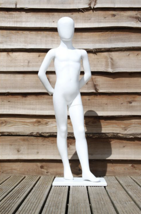 Our Guide on Types of Mannequins to Hire